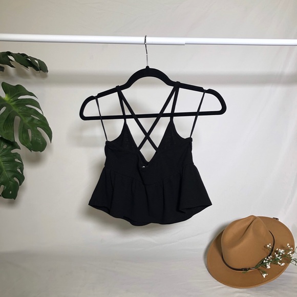 Peplum Criss Cross Top - Picture 4 of 4